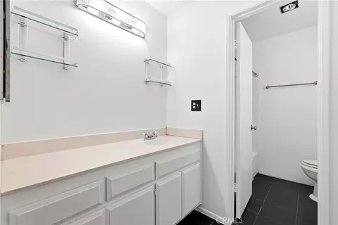 Bath - 7890 E Spring St #11E, Long Beach, CA 90815 photo 3 of 4