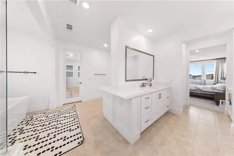 Entry Way - 262 Sora, Irvine, CA 92618 photo 2 of 3