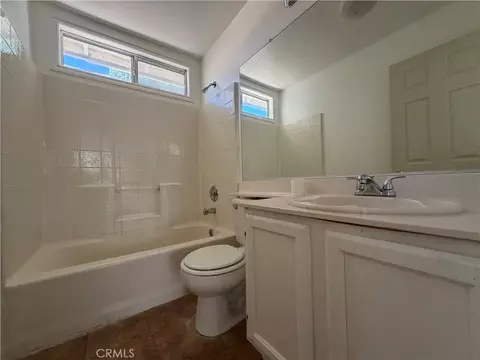 Bath - 1860 Ivory, Palmdale, CA 93550 photo 3 of 3