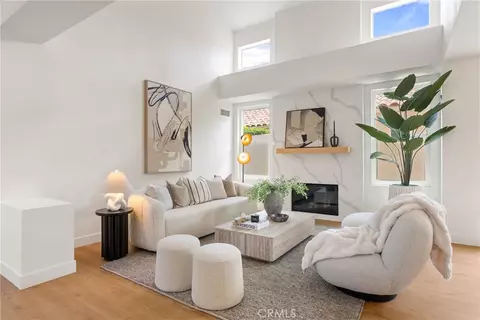 67 Pelican Ct, Newport Beach, CA 92660