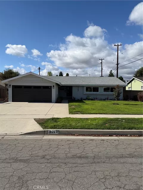 2207 Melody, Fullerton, CA 92831