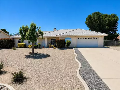 7592 Victor Ave, Hesperia, CA 92345
