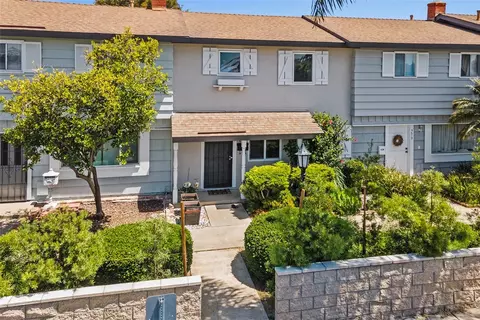 9675 Adams Ave, Huntington Beach, CA 92646