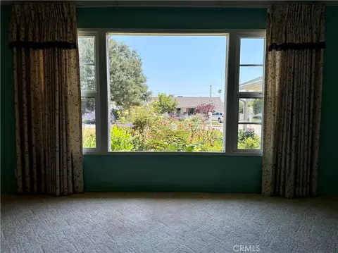 Living - 543 E Comstock, Glendora, CA 91741 photo 1 of 4