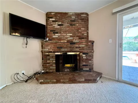 Living - 543 E Comstock, Glendora, CA 91741 photo 3 of 4