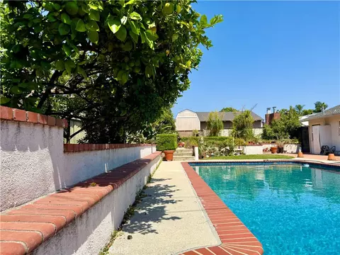 Exterior - 543 E Comstock, Glendora, CA 91741 photo 11 of 11