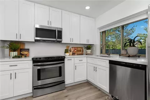 Kitchen - 2 Evening Breeze, Irvine, CA 92603 photo 4 of 5