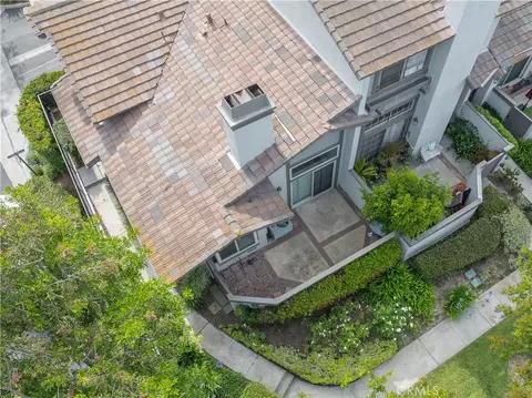 View/Area - 2 Evening Breeze, Irvine, CA 92603 photo 2 of 12