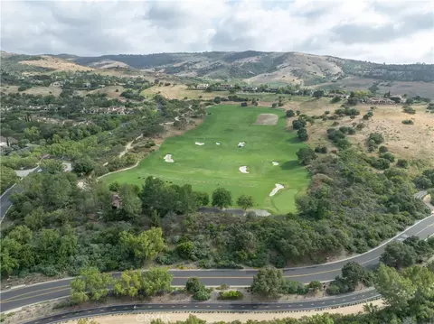 View/Area - 2 Evening Breeze, Irvine, CA 92603 photo 5 of 12