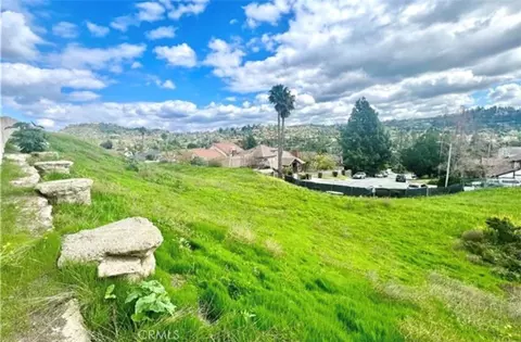 19351 Lemon Hill Dr, Santa Ana, CA 92705