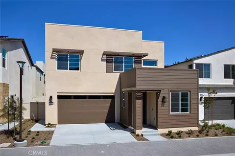 3425 E Moonstone Dr, Ontario, CA 91761
