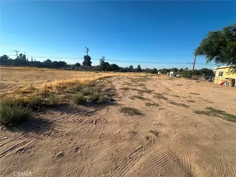 16370 Juniper, Hesperia, CA 92345 photo 8