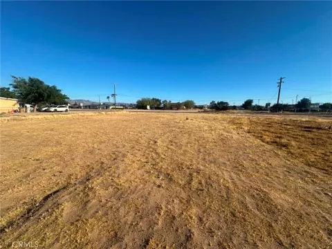 16370 Juniper, Hesperia, CA 92345 photo 6