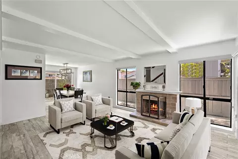 600 Lassen Ln, Costa Mesa, CA 92626