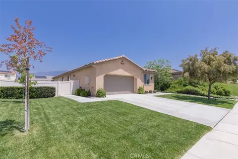 1380 Grove Land St, Beaumont, CA 92223