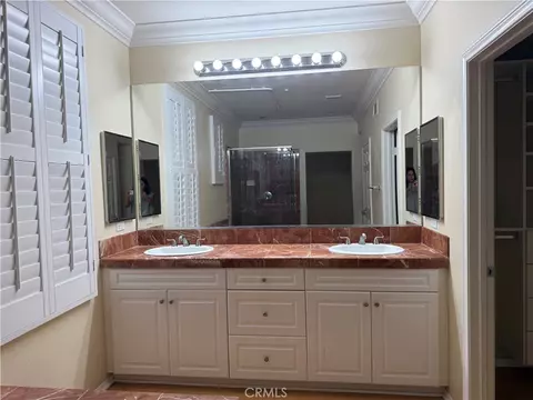 Bath - 31 Regal, Irvine, CA 92620 photo 2 of 6
