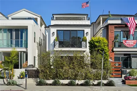 306 3rd St, Huntington Beach, CA 92648
