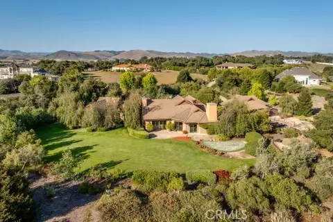 2075 Sea Oak Ln, Arroyo Grande, CA 93420
