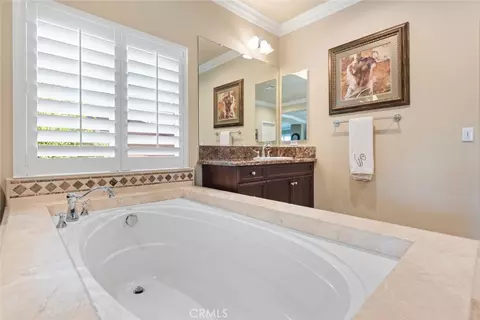 Bath - 25763 Beth, Menifee, CA 92584 photo 3 of 6