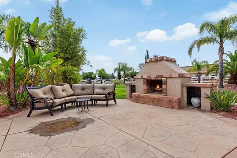 Exterior - 25763 Beth, Menifee, CA 92584 photo 5 of 17