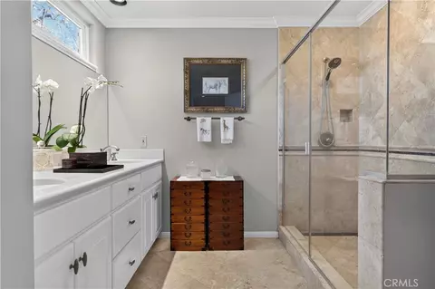 Bath - 14072 Picasso Ct, Irvine, CA 92606 photo 2 of 4
