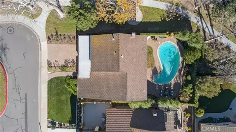 View/Area - 14072 Picasso Ct, Irvine, CA 92606 photo 1 of 4