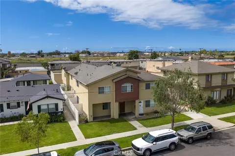 4302 Howard Ave, Los Alamitos, CA 90720