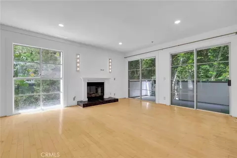 1401 S Bentley #203, Los Angeles, CA 90025