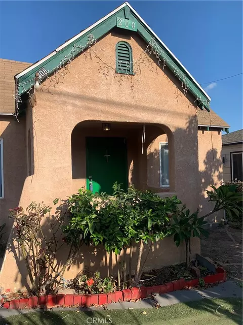 208 S Hillcrest, La Habra, CA 90631