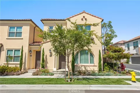 152 Sunnyside, Irvine, CA 92618