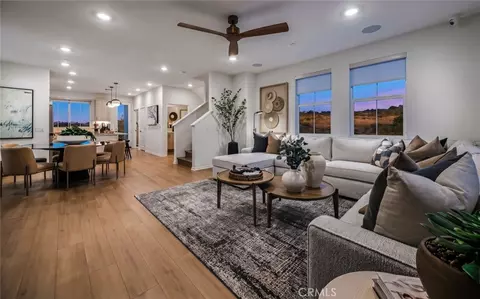 Entry Way - 28878 Vinecrest Ct, Temecula, CA 92590 photo 2 of 3
