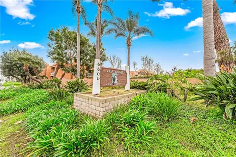 6600 Warner Ave #42, Huntington Beach, CA 92647