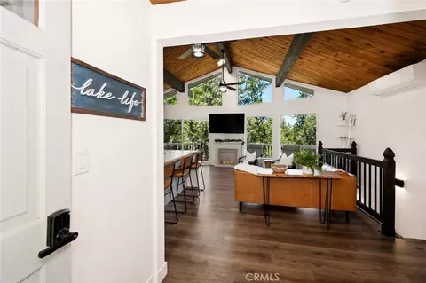 24601 Geneva Dr, Crestline, CA 92325