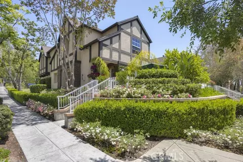 74 Three Vines Ct, Ladera Ranch, CA 92694