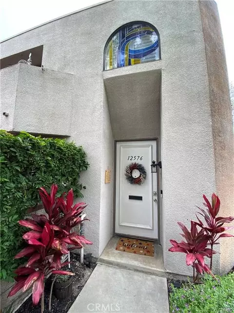12576 Montecito, Seal Beach, CA 90740