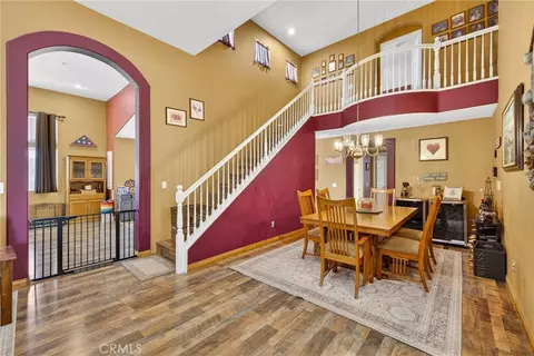 Entry Way - 807 Lomond, Riverside, CA 92508 photo 3 of 7