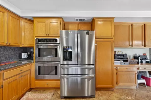 Kitchen - 807 Lomond, Riverside, CA 92508 photo 6 of 6