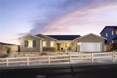 13925 Saddle Dr, Palmdale, CA 93551