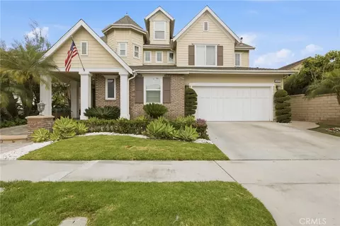 3435 S Saddleback Ct, Santa Ana, CA 92704