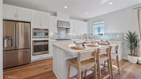 693 Guy Turner Dr, Camarillo, CA 93010