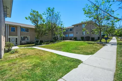 4076 Hillcrest Dr #A, Los Angeles, CA 90008
