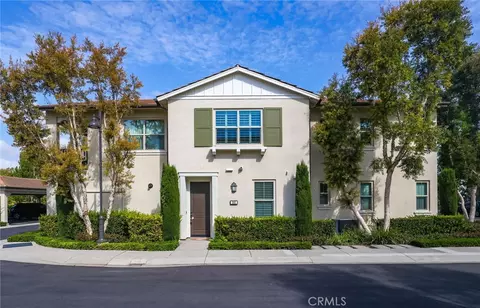 202 Rose Arch, Irvine, CA 92620