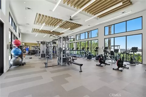 View/Area - 488 Marlow Ln, Montebello, CA 90640 photo 3 of 6