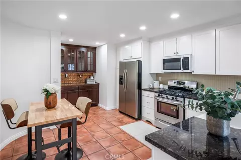 Kitchen - 492 E Yale Loop, Irvine, CA 92614 photo 1 of 3