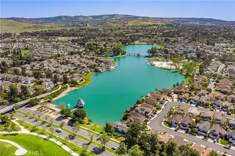 View/Area - 492 E Yale Loop, Irvine, CA 92614 photo 10 of 10