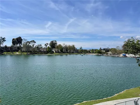 View/Area - 492 E Yale Loop, Irvine, CA 92614 photo 2 of 10