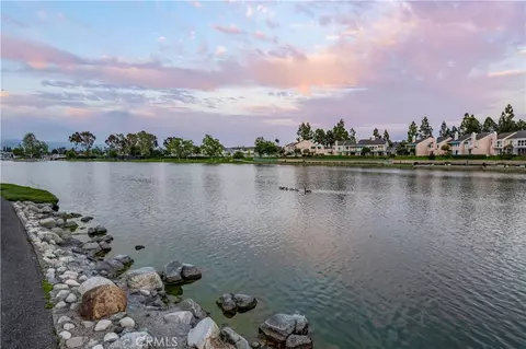 View/Area - 492 E Yale Loop, Irvine, CA 92614 photo 8 of 10