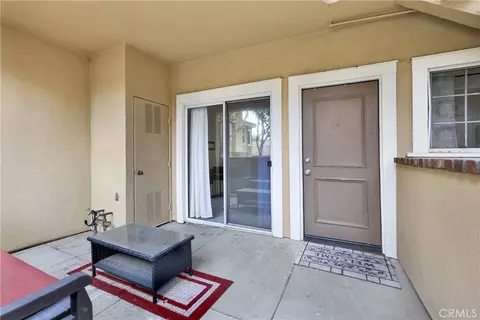 Exterior - 154 Gallery, Tustin, CA 92782 photo 2 of 9