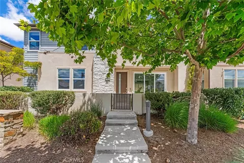 352 Chorus, Irvine, CA 92618
