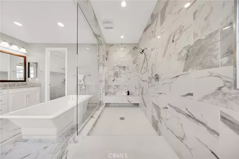 Bath - 60 Dunmore, Irvine, CA 92620 photo 5 of 6